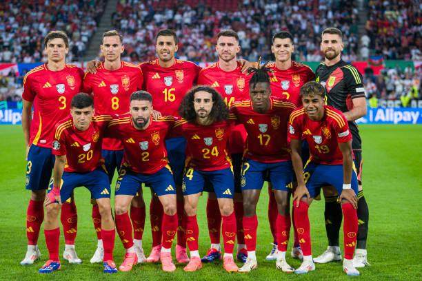 问鼎网页版-王勤伯：飞翔的西班牙最好看！